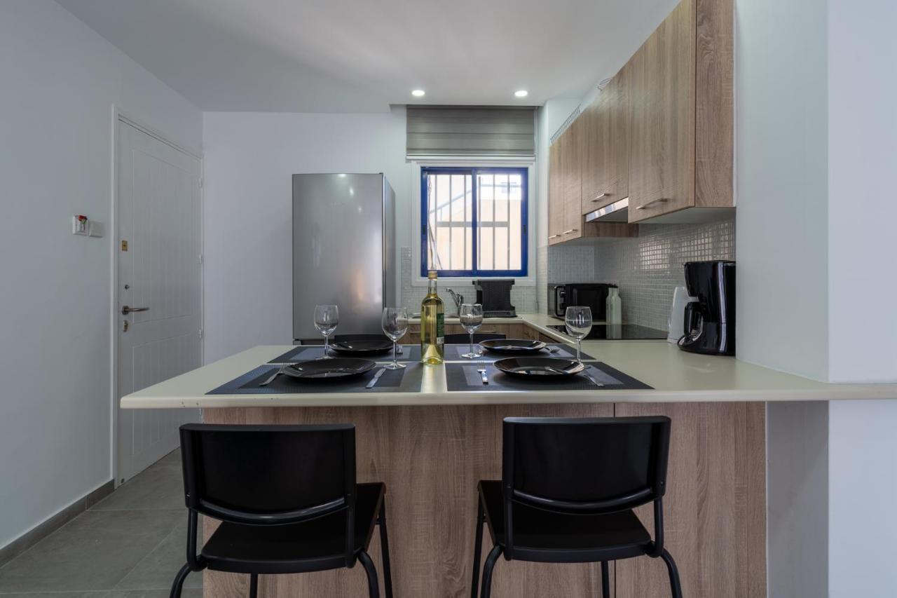 Odyssey - Captivating 2-Bedroom Retreat In לרנקה מראה חיצוני תמונה